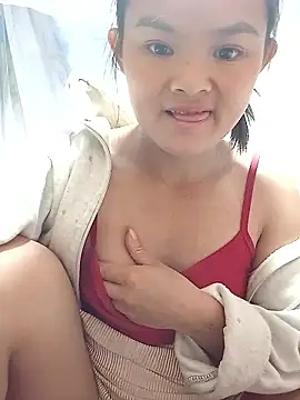 Snapshot of xinhxinhcute chatting on October 25, 2025, 12:40 am xinhxinhcute online show from October 25, 2025, 12:40 am