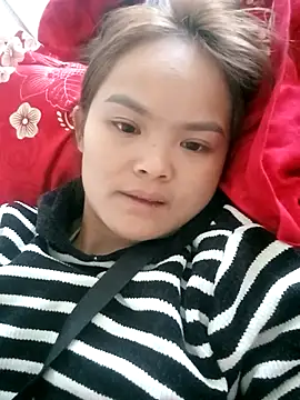 Snapshot of xinhxinhcute chatting on November 26, 2025, 9:43 am xinhxinhcute online show from November 26, 2025, 9:43 am