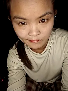 Snapshot of xinhxinhcute chatting on December 14, 2025, 2:17 am xinhxinhcute online show from December 14, 2025, 2:17 am