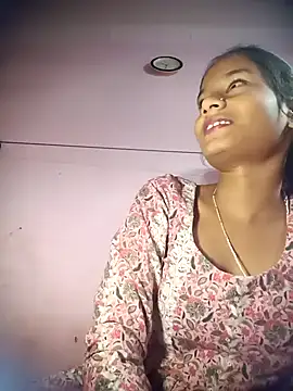 Hot Mayra  online show from November 10, 2025, 4:55 am