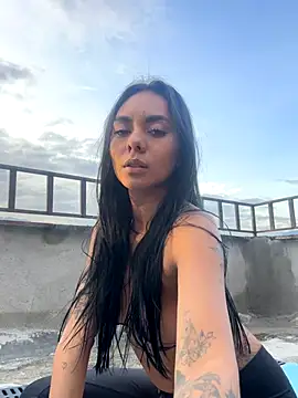 Snapshot of GiorgiaLuxee chatting on September 25, 2025, 10:24 pm GiorgiaLuxee online show from September 25, 2025, 10:24 pm