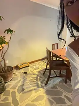 GiorgiaLuxee online show from November 28, 2025, 10:56 pm