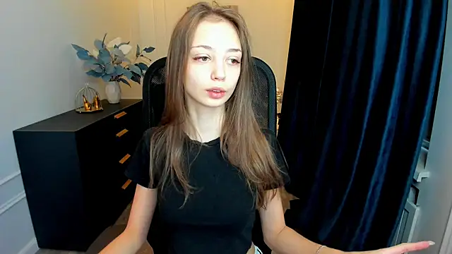 Snapshot of EmilyGraydis chatting on September 27, 2025, 4:17 am EmilyGraydis online show from September 27, 2025, 4:17 am