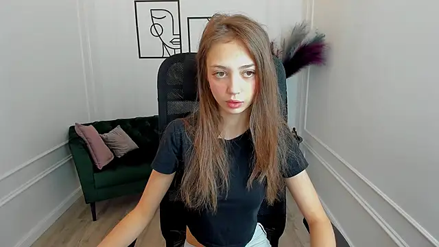 Snapshot of EmilyGraydis chatting on October 9, 2025, 4:10 am EmilyGraydis online show from October 9, 2025, 4:10 am