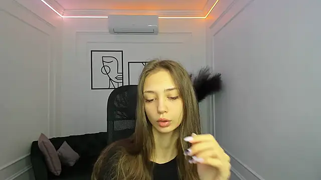 Snapshot of EmilyGraydis chatting on October 14, 2025, 4:02 am EmilyGraydis online show from October 14, 2025, 4:02 am