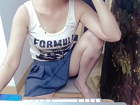 Snapshot of Funnygirl_9x chatting on October 18, 2025, 2:36 am Funnygirl 9x online show from October 18, 2025, 2:36 am