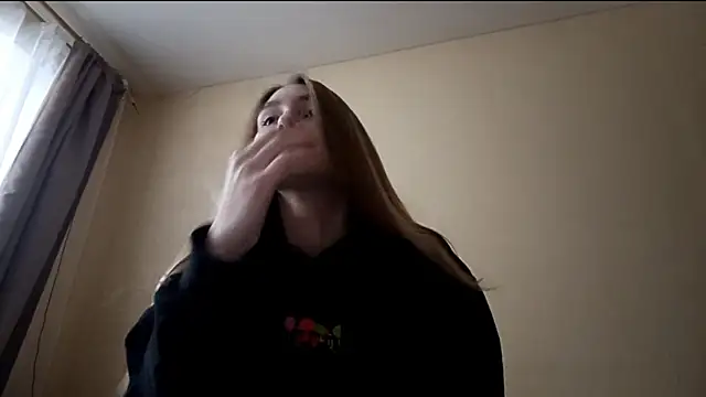 Nymera flare online show from November 21, 2025, 6:56 am