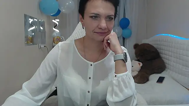 Snapshot of AvaSaturnian chatting on September 28, 2025, 12:10 pm AvaSaturnian online show from September 28, 2025, 12:10 pm