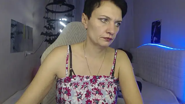 Snapshot of AvaSaturnian chatting on October 14, 2025, 12:17 pm AvaSaturnian online show from October 14, 2025, 12:17 pm