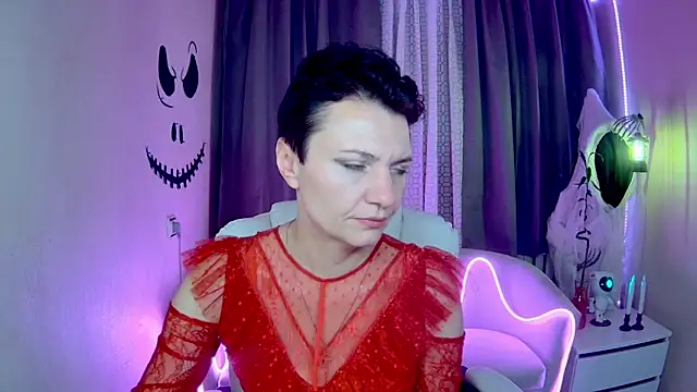 Snapshot of AvaSaturnian chatting on October 21, 2025, 1:01 pm AvaSaturnian online show from October 21, 2025, 1:01 pm