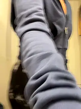 Prettygirl6070 online show from September 30, 2025, 6:24 pm