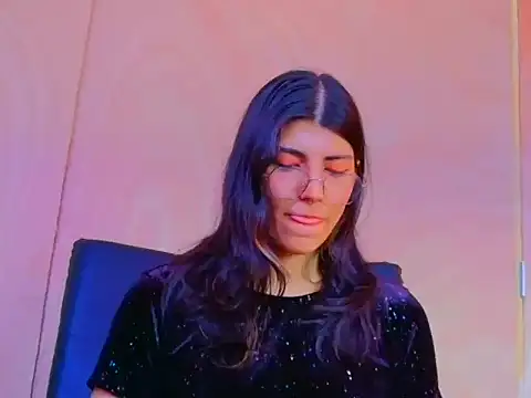 Candy sexyhot01 online show from December 16, 2025, 4:34 pm