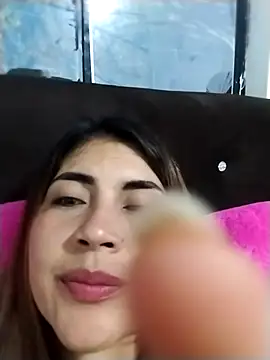 Snapshot of Camila_latina_0 chatting on September 18, 2025, 1:18 am Camila latina 0 online show from September 18, 2025, 1:18 am