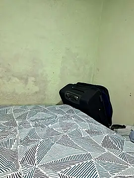 Snapshot of Cat_Hot_Party chatting on December 2, 2025, 3:56 am Cat Hot Party online show from December 2, 2025, 3:56 am