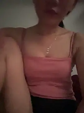 Snapshot of Almond-cute chatting on September 15, 2025, 11:05 pm Almond-cute online show from September 15, 2025, 11:05 pm