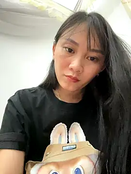 Snapshot of Almond-cute chatting on September 24, 2025, 1:14 pm Almond-cute online show from September 24, 2025, 1:14 pm