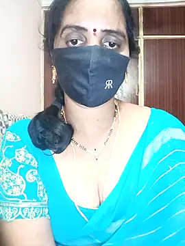 Snapshot of Mee_harini-telugupilla chatting on October 13, 2025, 3:34 pm Mee harini-telugupilla online show from October 13, 2025, 3:34 pm