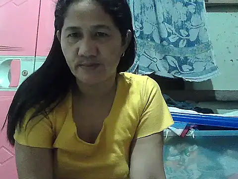 hotmama 063 online show from October 3, 2025, 10:45 am