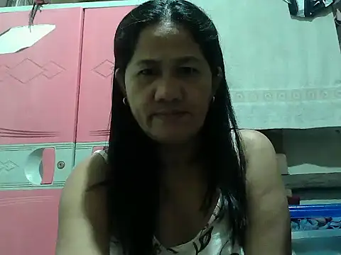 hotmama 063 online show from October 8, 2025, 8:50 pm