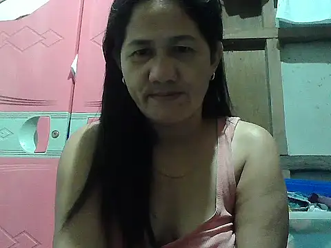 hotmama 063 online show from October 9, 2025, 10:57 am