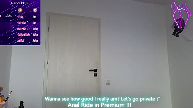 Snapshot of crystalxx18 chatting on November 10, 2025, 9:41 am crystalxx18 online show from November 10, 2025, 9:41 am