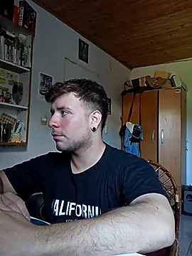 Snapshot of ferrari1996 chatting on November 6, 2025, 5:58 pm ferrari1996 online show from November 6, 2025, 5:58 pm