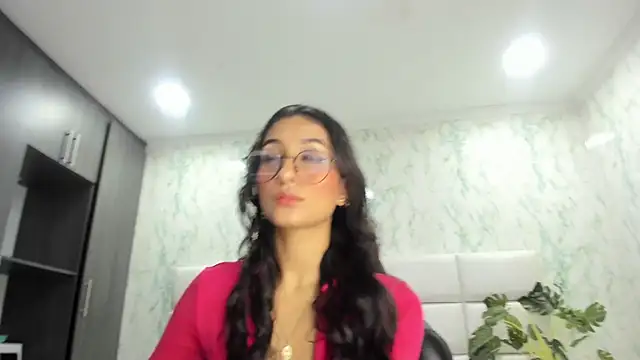 ValerySkinnyy online show from September 19, 2025, 11:38 pm