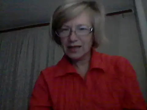 Snapshot of LucyLewisX chatting on October 25, 2025, 9:09 pm LucyLewisX online show from October 25, 2025, 9:09 pm