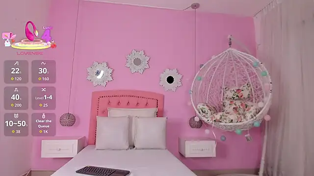 Snapshot of CannelaSmith chatting on November 21, 2025, 7:34 pm CannelaSmith online show from November 21, 2025, 7:34 pm