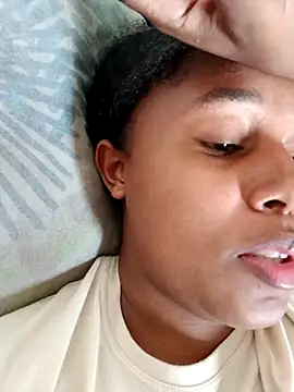 Snapshot of MoniqueMulberry chatting on October 4, 2025, 6:28 pm MoniqueMulberry online show from October 4, 2025, 6:28 pm