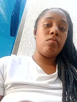 MoniqueMulberry online show from December 15, 2025, 7:07 pm