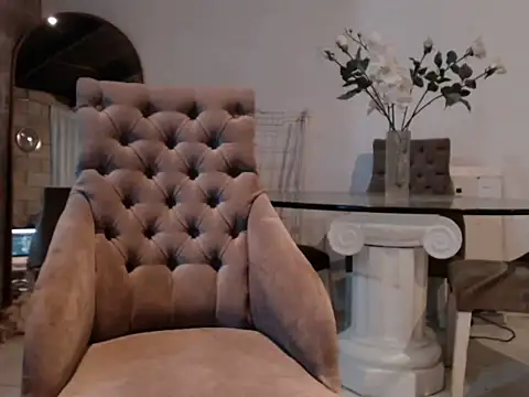 Snapshot of Marrr-hot chatting on November 11, 2025, 10:10 pm Marrr-hot online show from November 11, 2025, 10:10 pm