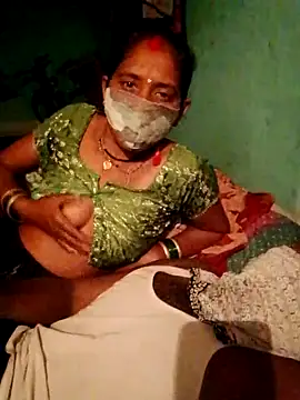 CUTE-004 online show from October 1, 2025, 3:51 pm