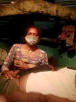 CUTE-004 online show from October 3, 2025, 6:05 pm