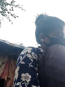 Snapshot of Janvi_Jaitly chatting on December 4, 2025, 1:26 am Janvi Jaitly online show from December 4, 2025, 1:26 am