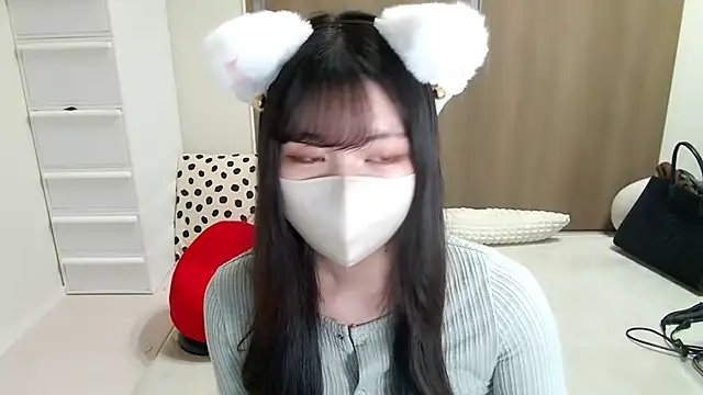 moka-neko online show from October 4, 2025, 11:30 am