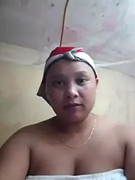 -Kitty-92 online show from October 24, 2025, 12:34 pm