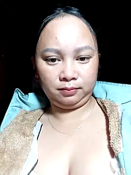 -Kitty-92 online show from November 6, 2025, 11:15 pm