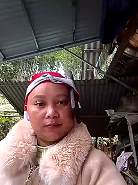 -Kitty-92 online show from November 24, 2025, 1:16 am