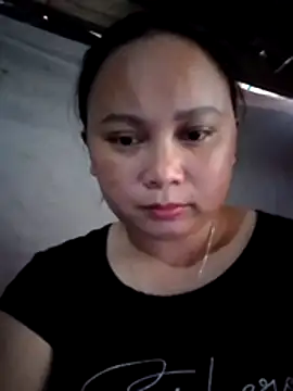 -Kitty-92 online show from December 4, 2025, 12:42 am