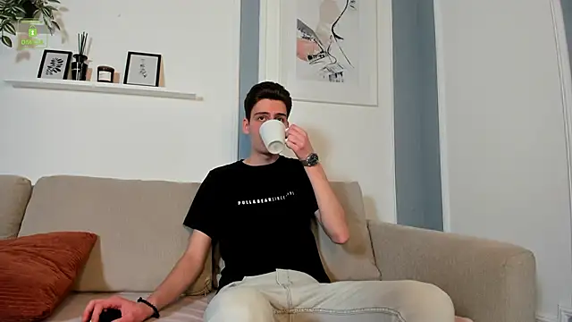 Snapshot of Marcel_Huber chatting on October 1, 2025, 4:24 pm Marcel Huber online show from October 1, 2025, 4:24 pm