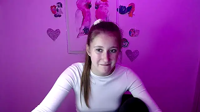 Snapshot of Milka_kamila chatting on September 27, 2025, 9:25 am Milka kamila online show from September 27, 2025, 9:25 am