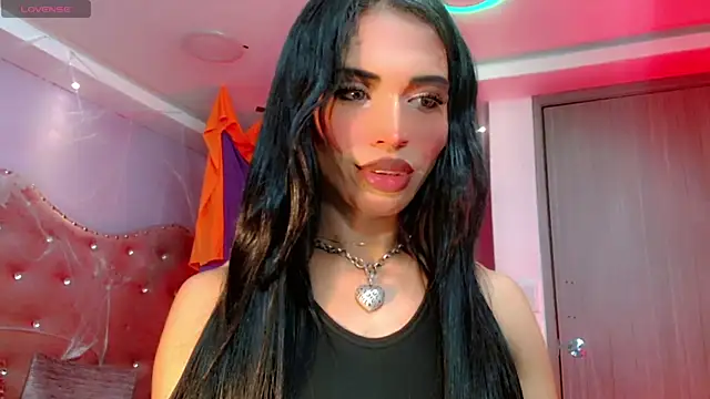 Snapshot of BabyAmatiis_ chatting on October 28, 2025, 10:56 pm BabyAmatiis online show from October 28, 2025, 10:56 pm