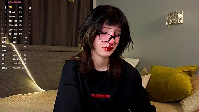 KandraCruser online show from December 5, 2025, 8:05 pm