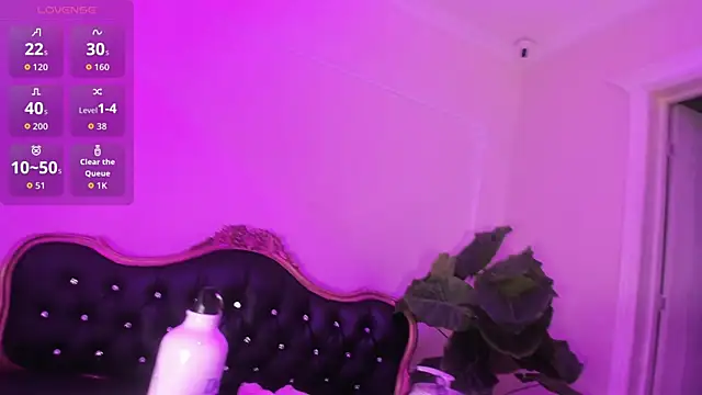 Snapshot of SophiaBloss chatting on November 16, 2025, 4:18 am SophiaBloss online show from November 16, 2025, 4:18 am