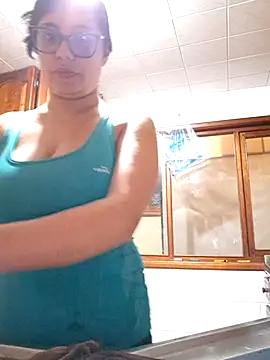 Snapshot of Monse--145 chatting on October 9, 2025, 2:26 pm Monse--145 online show from October 9, 2025, 2:26 pm