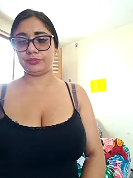 Snapshot of Monse--145 chatting on November 22, 2025, 1:21 pm Monse--145 online show from November 22, 2025, 1:21 pm