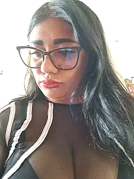 Snapshot of Monse--145 chatting on December 3, 2025, 4:05 pm Monse--145 online show from December 3, 2025, 4:05 pm