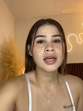 Snapshot of Valeria444 chatting on September 23, 2025, 12:30 pm Valeria444 online show from September 23, 2025, 12:30 pm