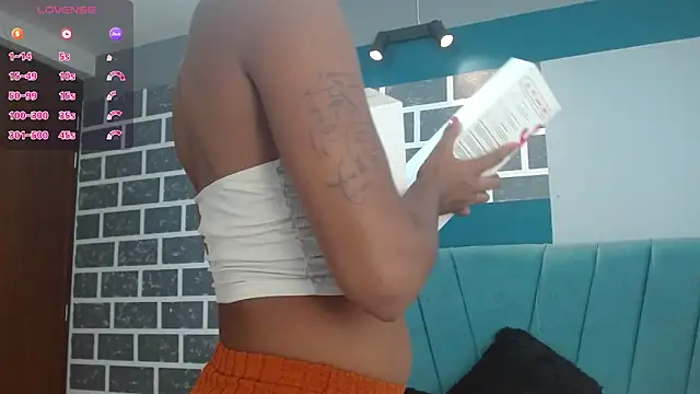 Chloe Brown3 online show from November 14, 2025, 5:44 pm